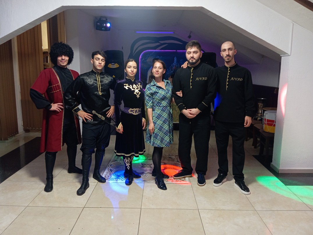 Ой ребята!!! Ну это надо обязательно посетить!!! Ресторан, ужин, шоу - все Восторг!!! Молодцы организаторы, что
