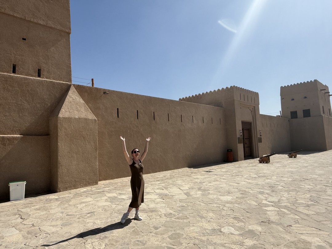 Отличная экскурсия с гидом - Эдвардом. Получили Очень много информации о жизни в эмиратах. Послушали историю об ОАЭ