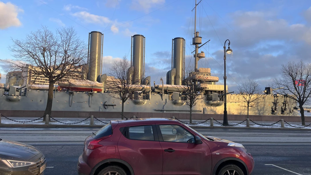 Спасибо, экскурсовод отличный. Единственное были проблемы с дорогами и пробками из-за Самитта. Но в этом никто не виноват