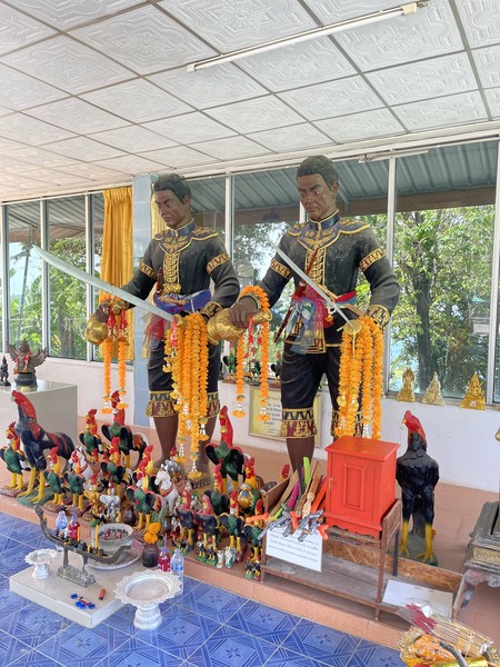 Самые лучшие впечатления остались от экскурсии, которую проводил Ильдар. Он заранее поинтересовался, что мы хотели бы