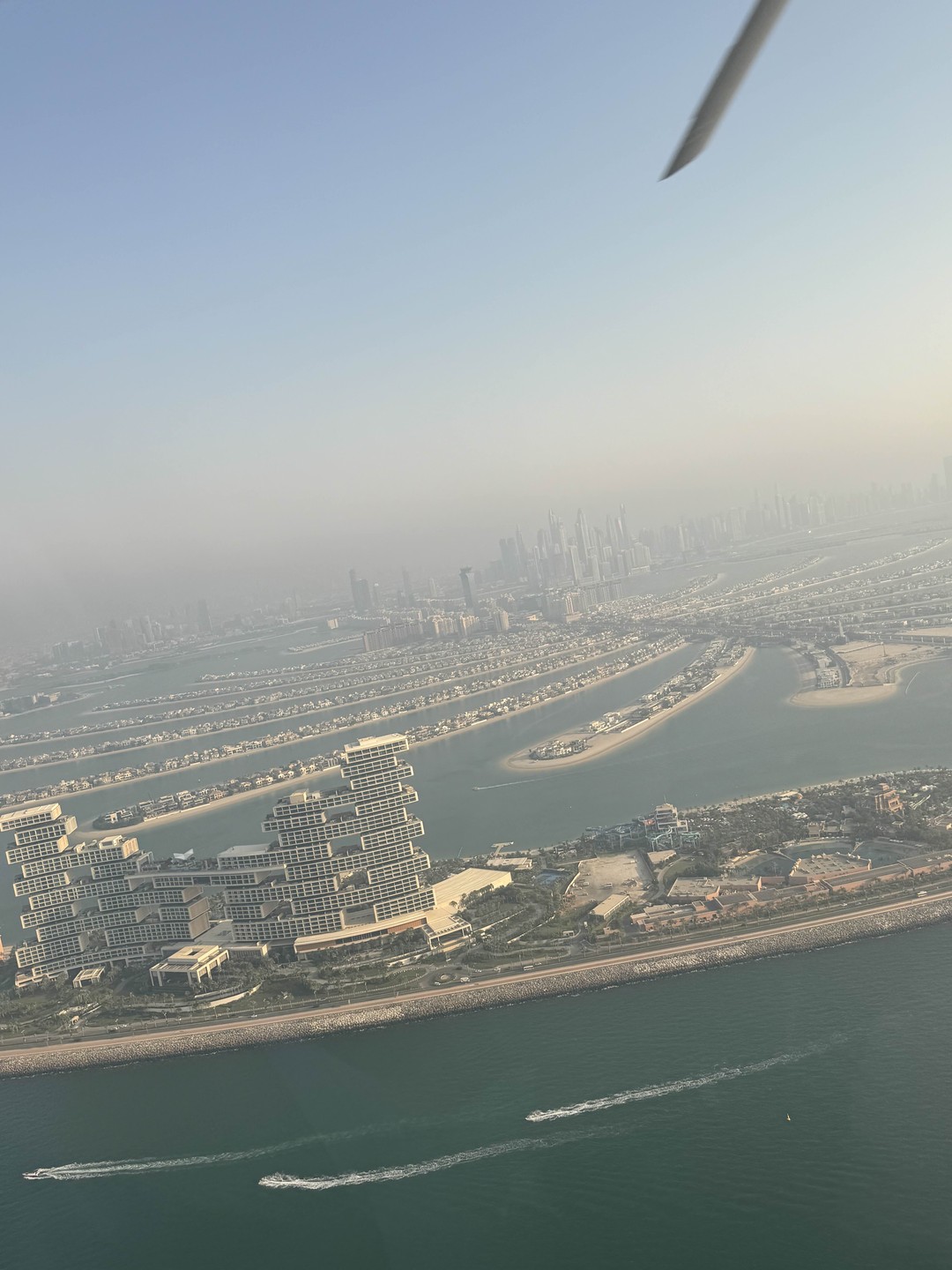 Потрясающий вид, все хорошо организовано, четко по времени. Супер