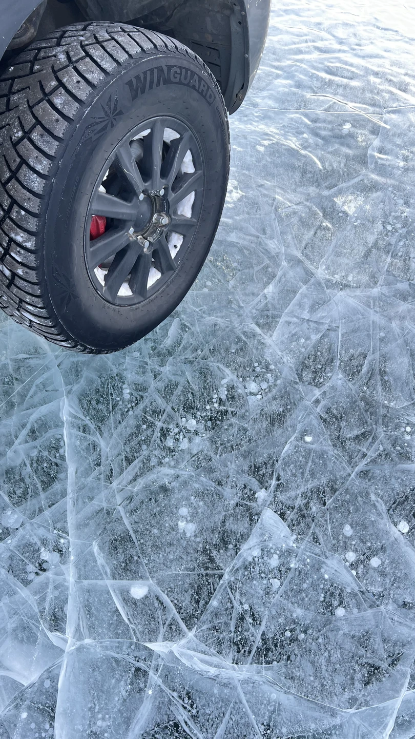 Зимний Ольхон: чистый лёд, пузырьки и гроты (Мария)