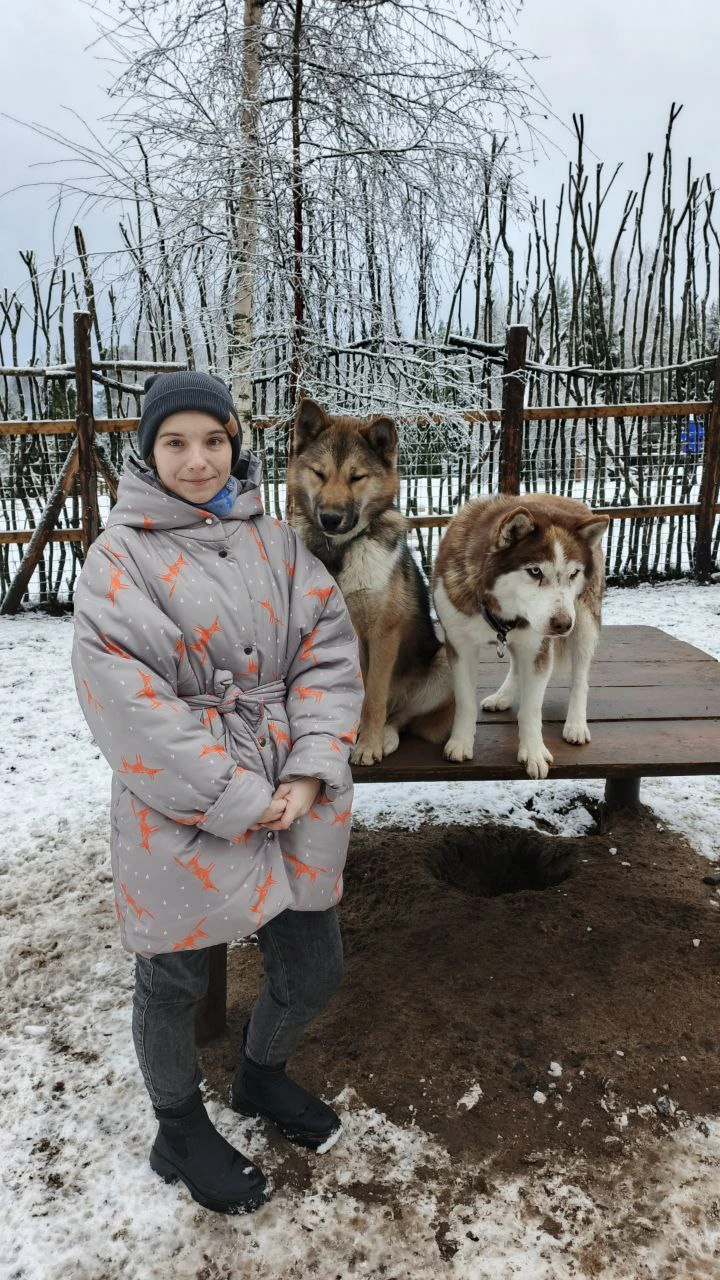 Экскурсия потрясающая, по дороге экскурсовод рассказывал историю края и включал композиции на корельском языке. Сами парки