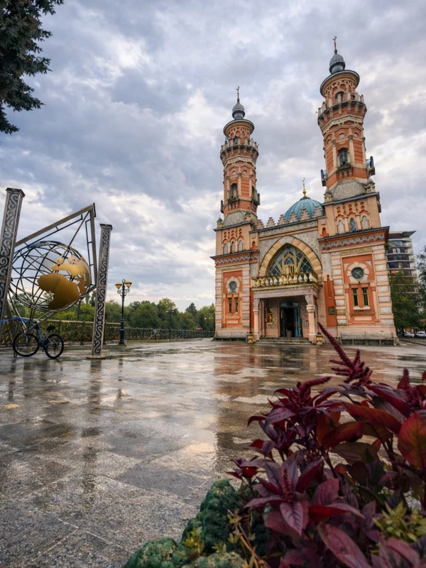 Владикавказ: от тихих дворов до парадных улиц