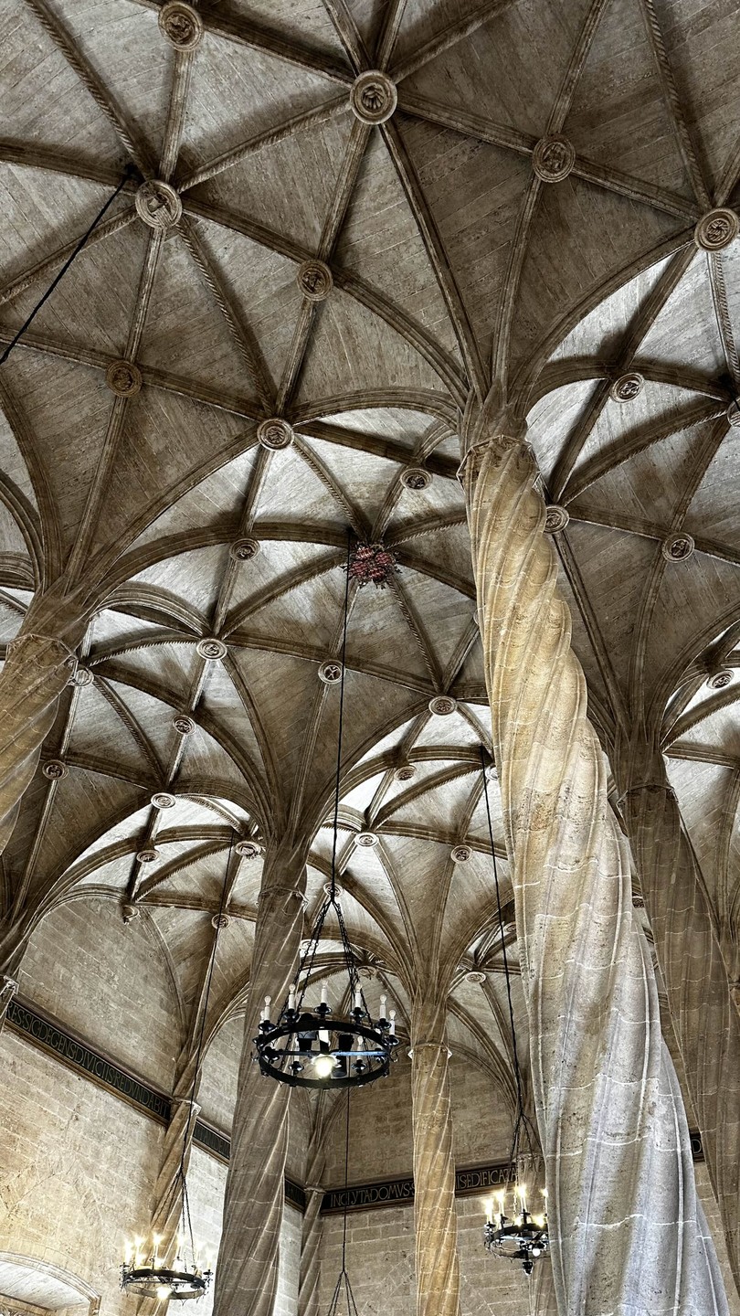 Центр Валенсии и испанский язык за 3 часа (Айгуль)