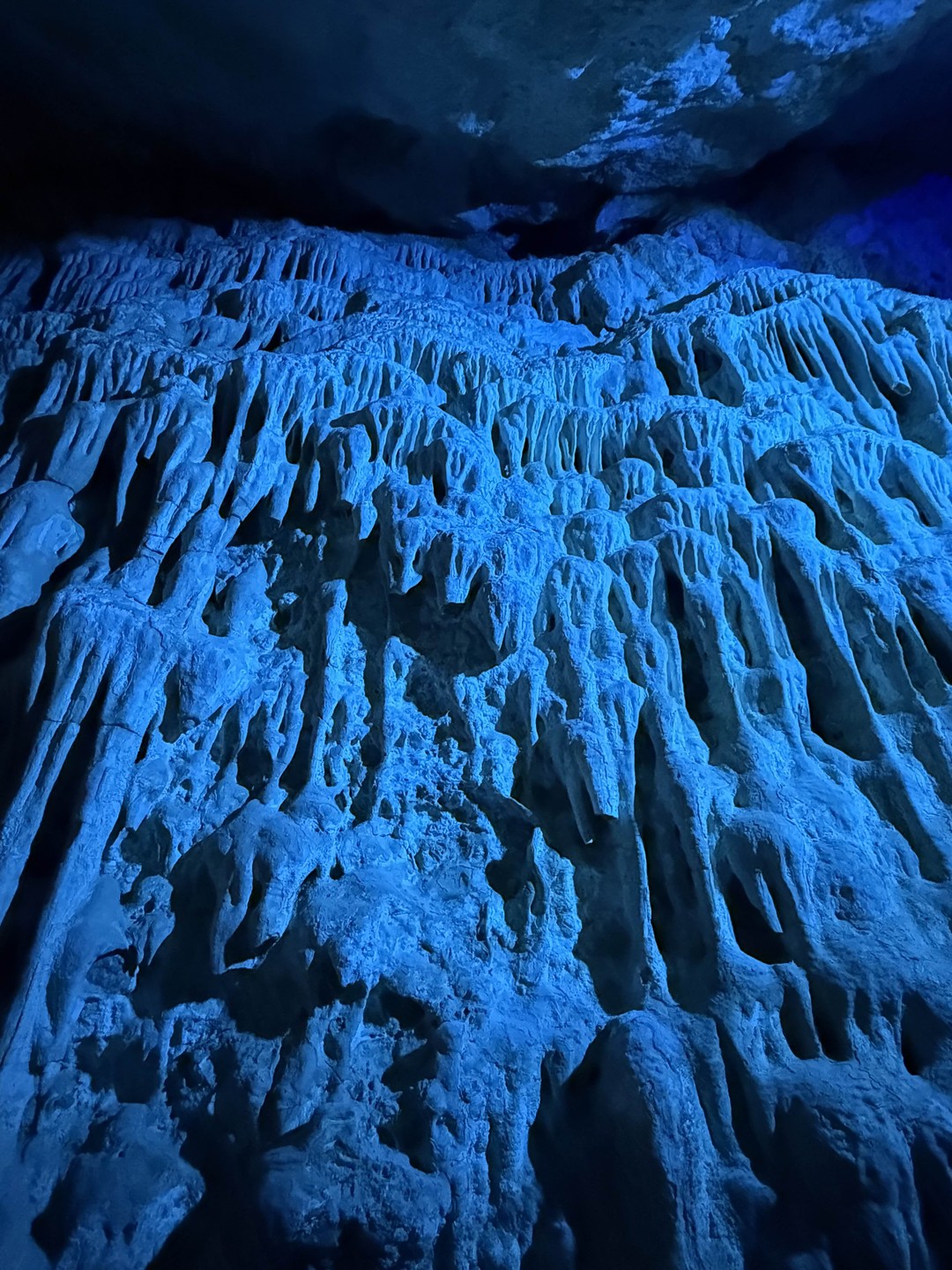 Вардан настоящий историк, а еще искренний и честный человек, с которым очень приятно знакомиться с новой страной и путешествовать!