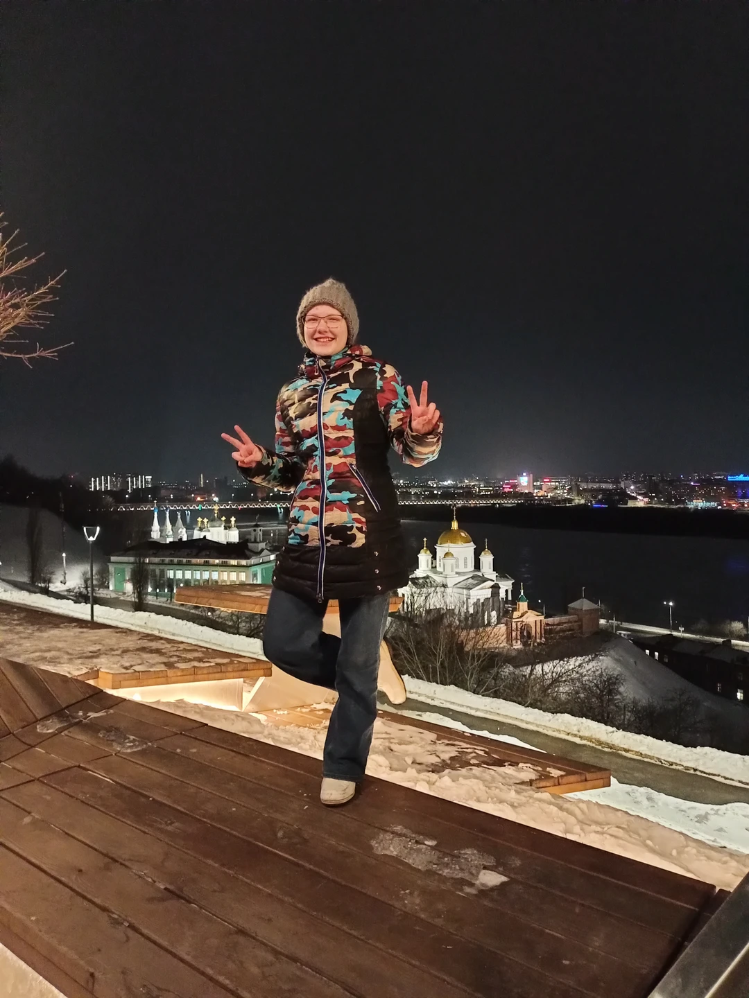 Лучше подбирать водителей,чтобы не огрызались и прислушивались к гиду. А так все замечательно