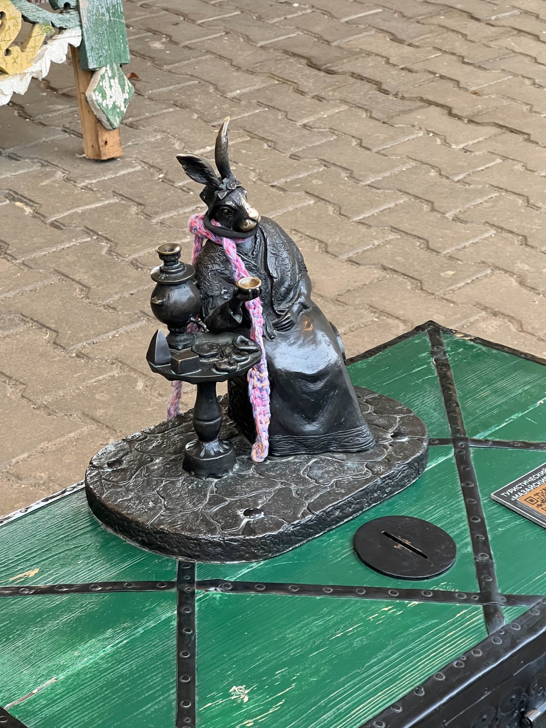 Хорошая обзорная экскурсия по городу. Были на экскурсии 03.11.2025, не повезло с погодой было ветрено и