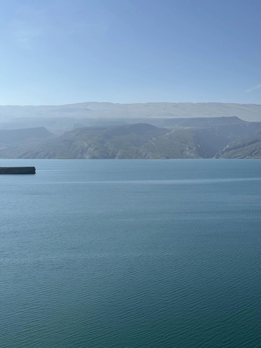 Ноябрьский Дагестан! Красивый, спокойный, немноголюдный! Прекрасное время впервые посетить его, познакомиться с местными традициями, обычаями, главными