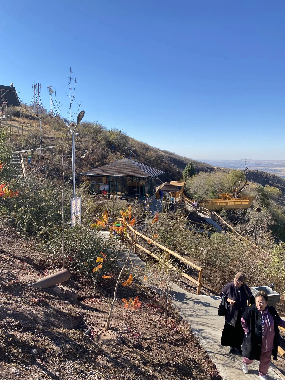 Нашему гиду Равшану огромное спасибо. День просто провели очень круто и весело, столько впечатлений рассказ крутой