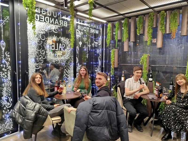 Пешком по Еревану + винная дегустация в подарок (18+)