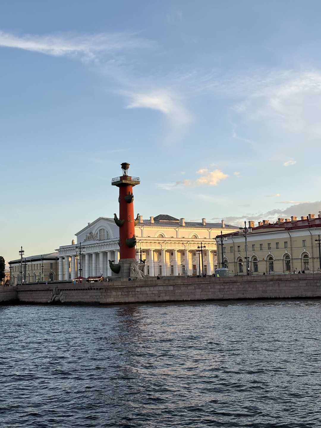 По Неве к Финскому заливу - на двухпалубном теплоходе (Корельская)