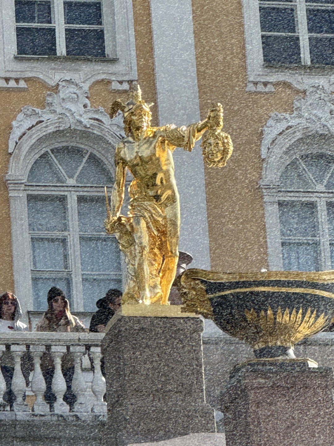 Из Санкт-Петербурга в Петергоф и Кронштадт: 2 города за 1 день (Андрей)