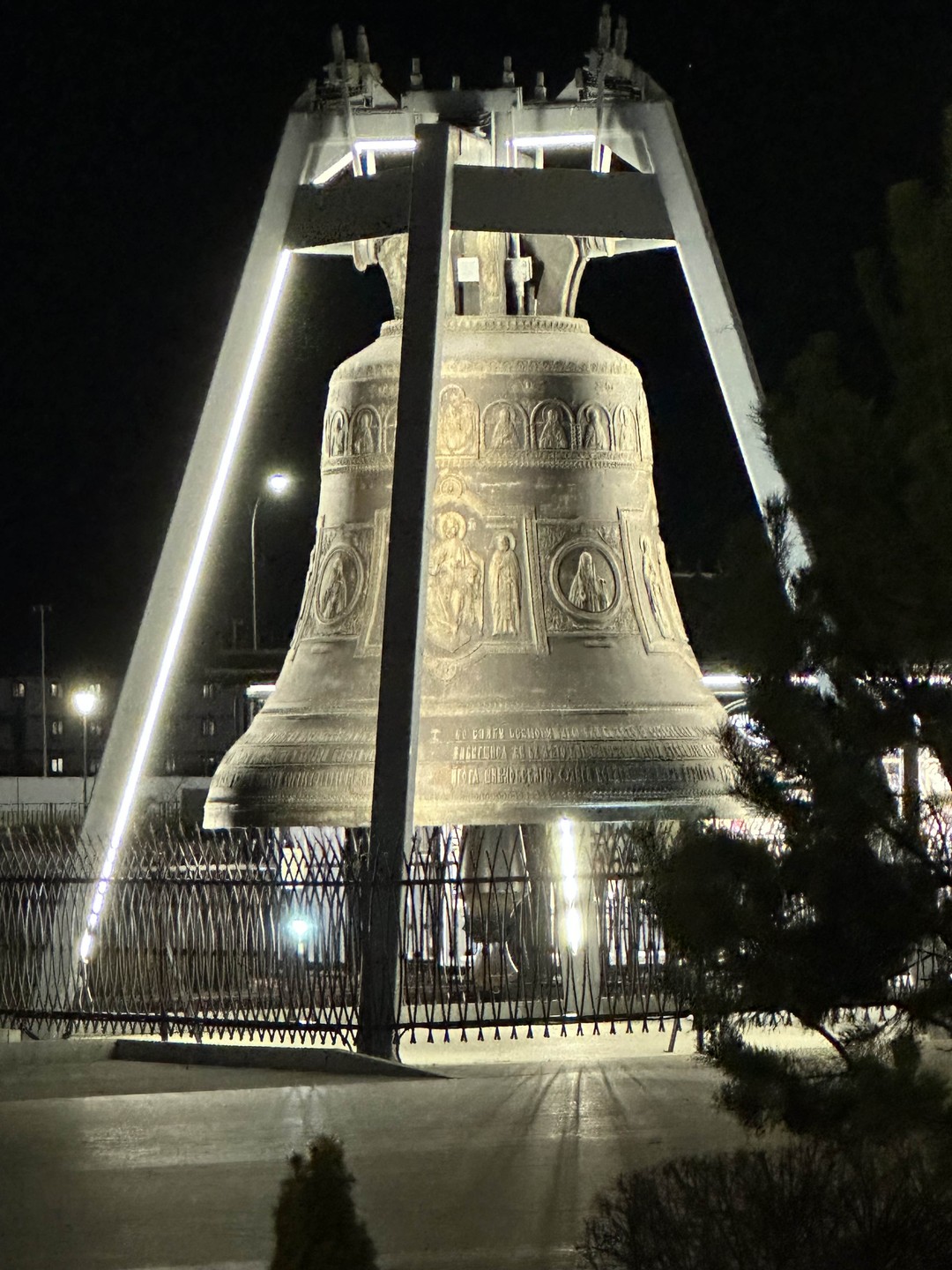 Отличный опытный отзывчивый экскурсовод! Советую!!!