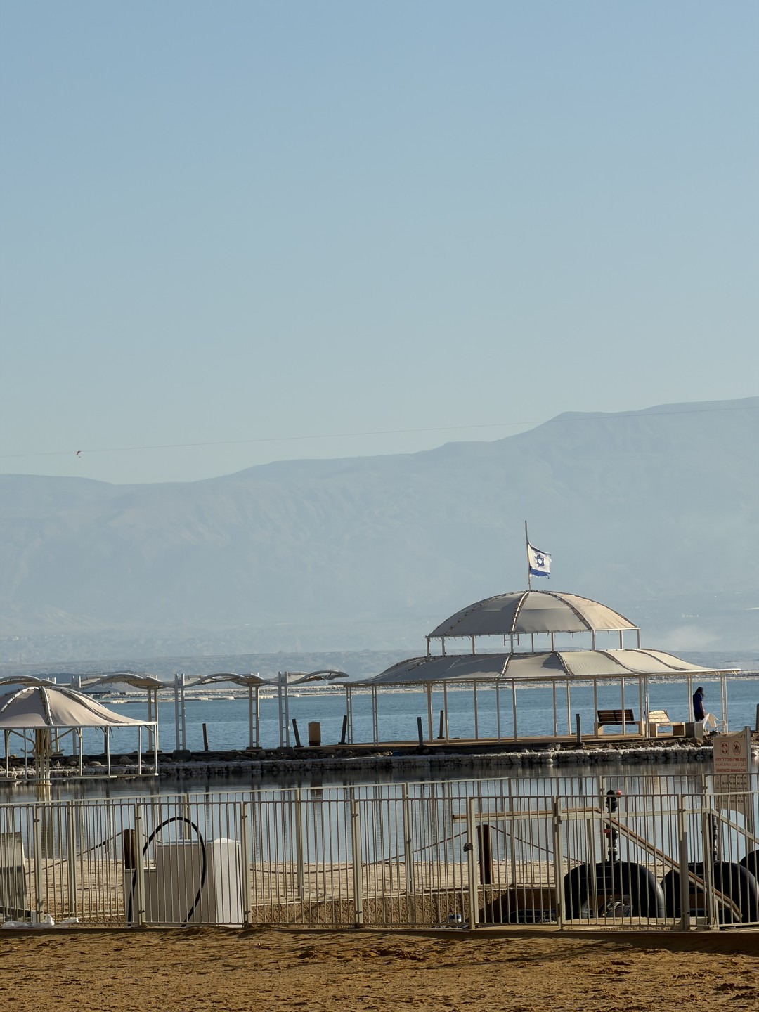 Отличная экскурсия, всем рекомендую. Организатор отвечает на все вопросы, сам приехал в отель, разъяснил все подробно