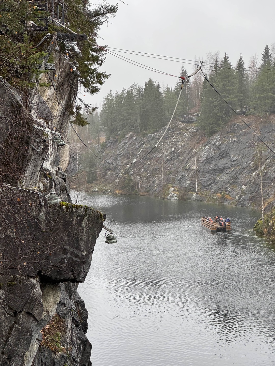 Поездка в Рускеала прошла замечательно! Нашим гидом была Полина, с ее стороны была очень грамотная организация!