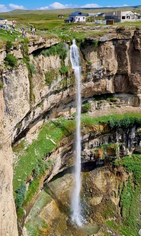 К плато Хунзах, водопадам Матлас и ущелью «Каменная чаша» - из Избербаша