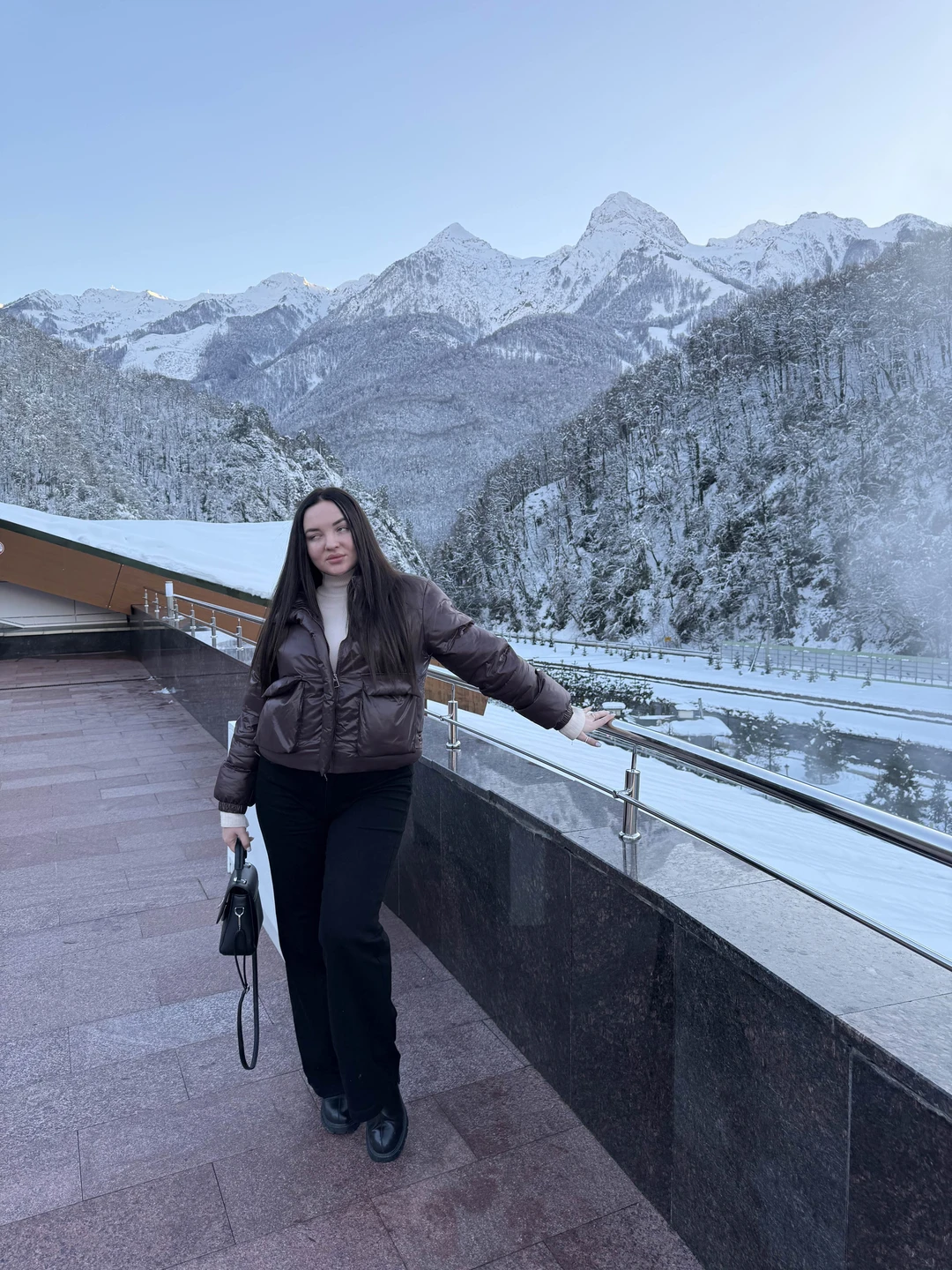 Все курорты Красной Поляны: групповой трансфер + экскурсия (Дарья)