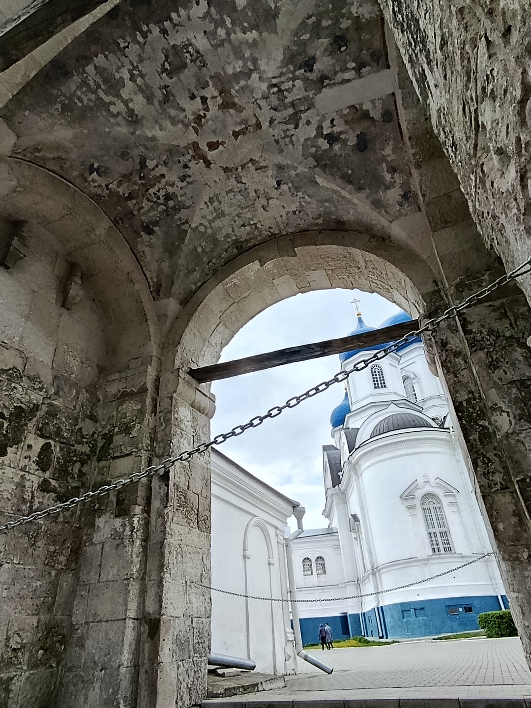 Очень благодарны Елене за увлекательную экскурсию, которая была интересна даже детям (10 лет). Елена очень хороший