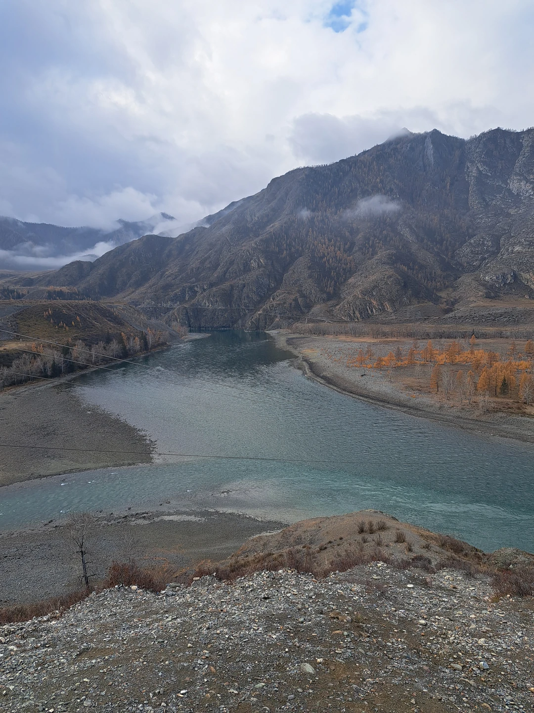 Была на экскурсии Чуйский тракт в конце октября. С погодой повезло. Экскурсия очень понравилась, Алтайские горы