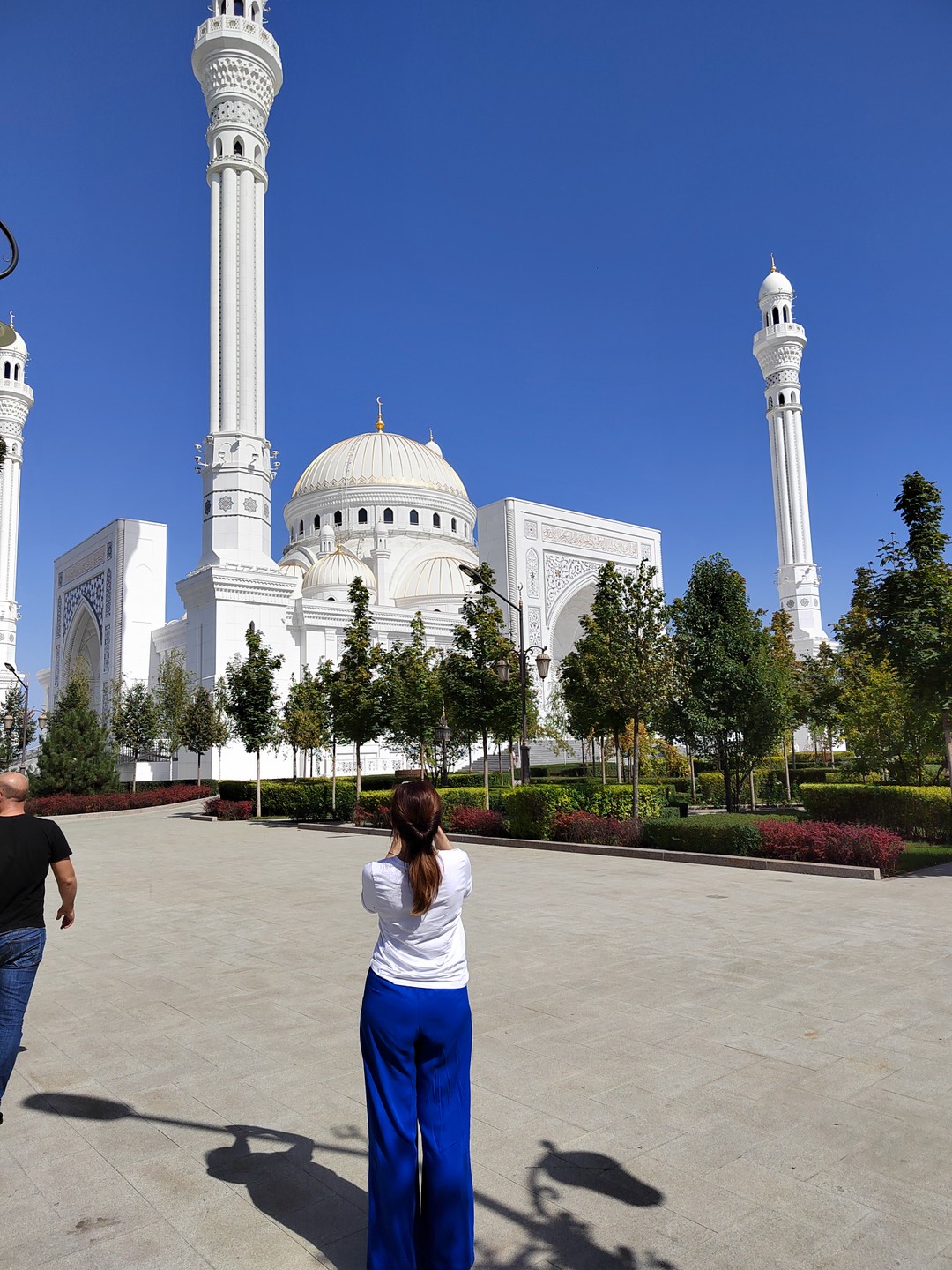 Поездка останется надолго в нашем сердце! Маршрут построен идеально! При этом рассказ организатора экскурсии не надоедает