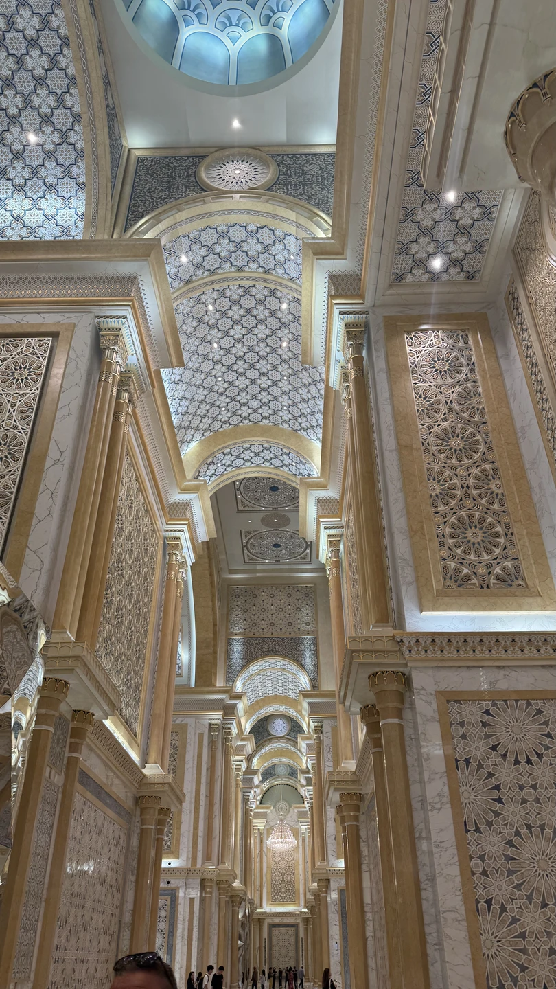 Шикарный день провели! 😇🤩столько увидели и всего узнали. . колоритно и современно 🥳🤩😇