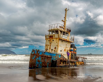Плато Янкито, Зеркальный пляж и заброшенные штольни