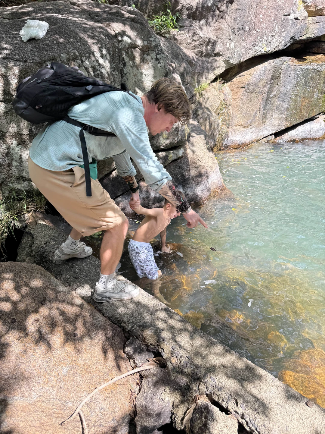 Отличная экскурсия. Вячеслав очень хороший гид и человек. Мы были с ребенком, всячески помогал и проявлял