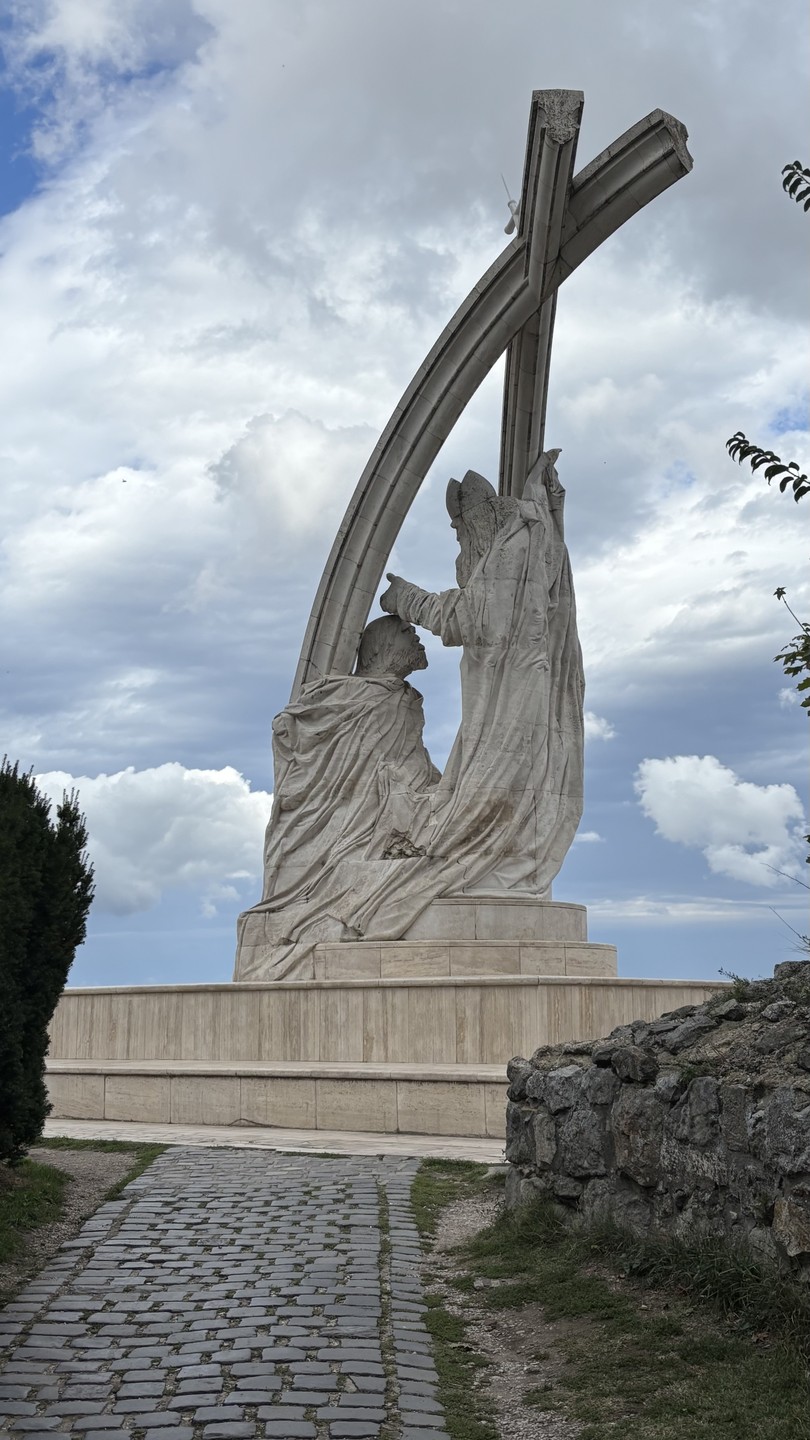 Интересная экскурсия, красивые места. Гид просто восторг! Столько информации 🔥 Эрика вы лучшая!