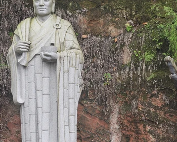 Статуя Будды и Хуанлунси