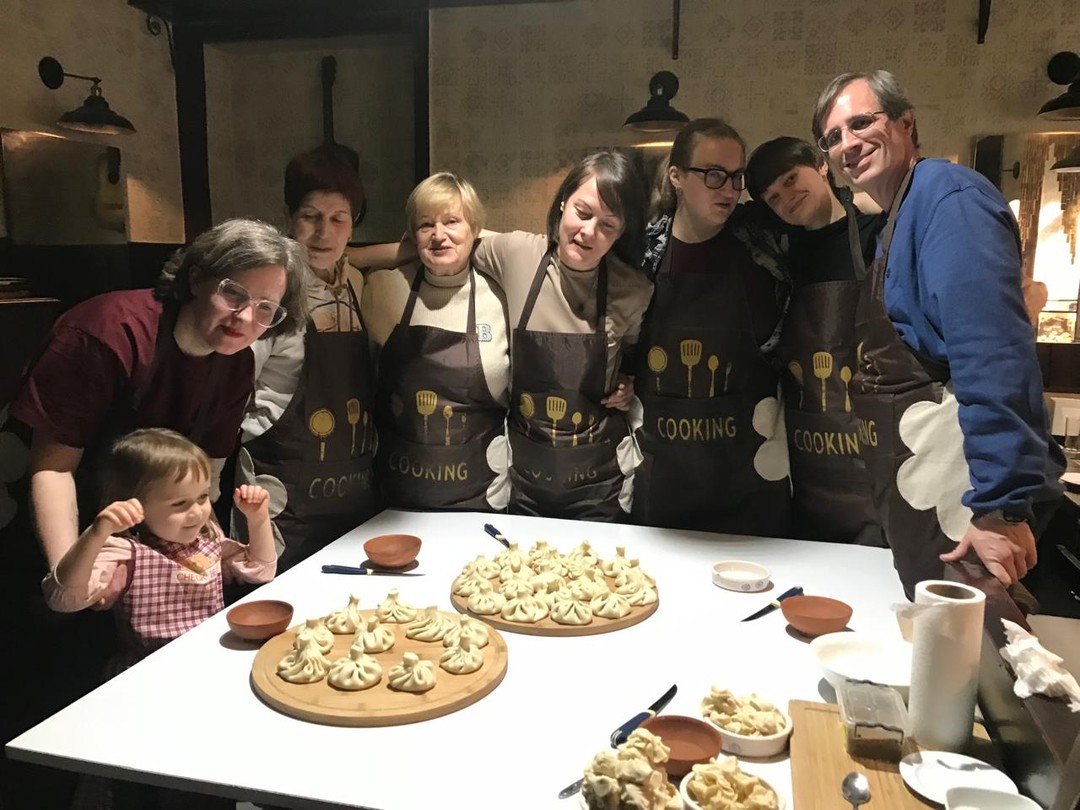 Участвовали в кулинарном мастер-классе по приготовлению хинкали и хачапури. Остались в полнейшем восторге! Александр и Нина