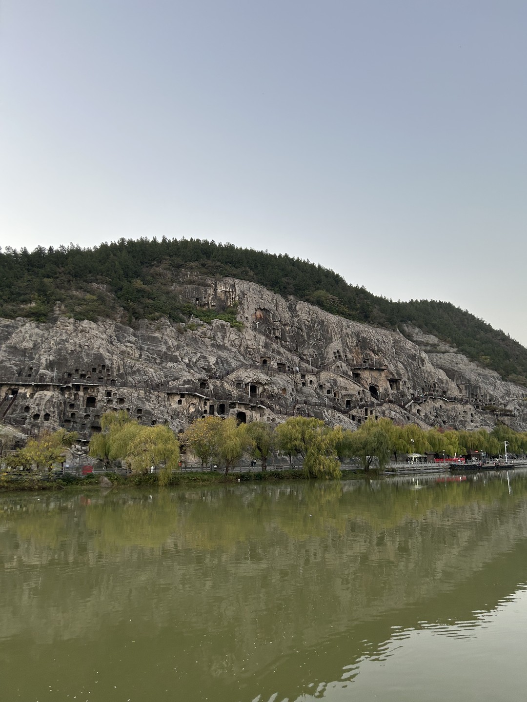 За один день мы многое узнали о буддизме и наскальной живописи, спасибо нашему гиду Артему!