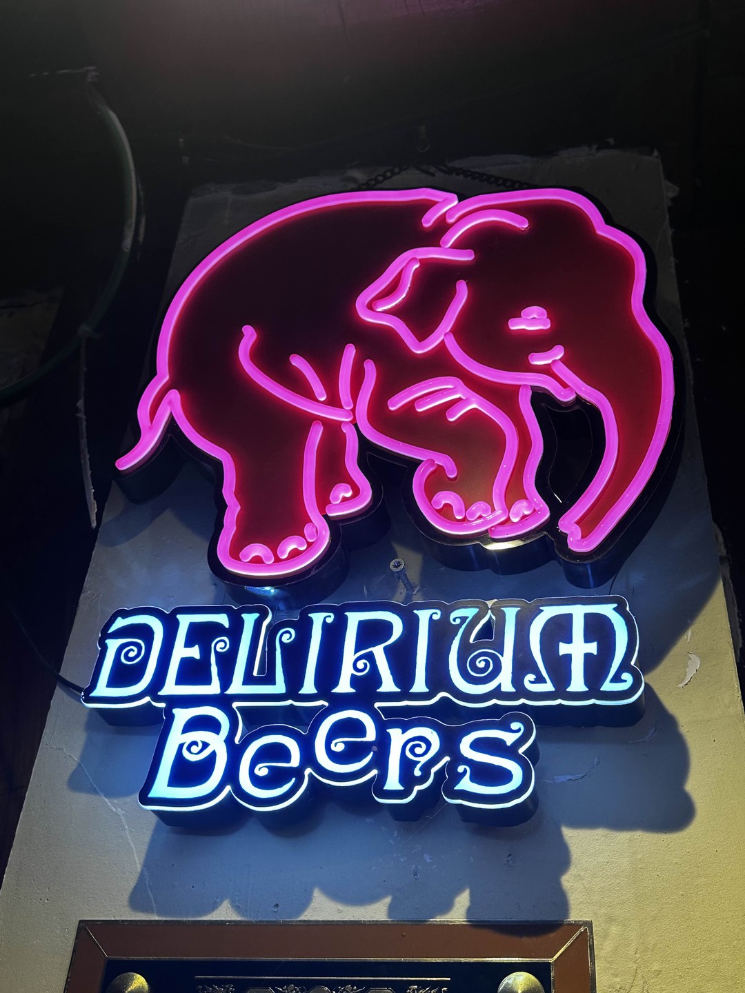 Великолепная экскурсия, совместившая гастрономические факты о городе, подкреплённые несколькими дегустациями, с исторической информацией. Полина - великолепный