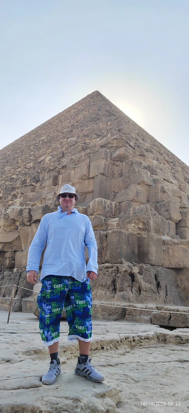 Ездили на экскурсию 16 октября, гид был Шериф, очень подробно рассказал про историю Египта, в музее