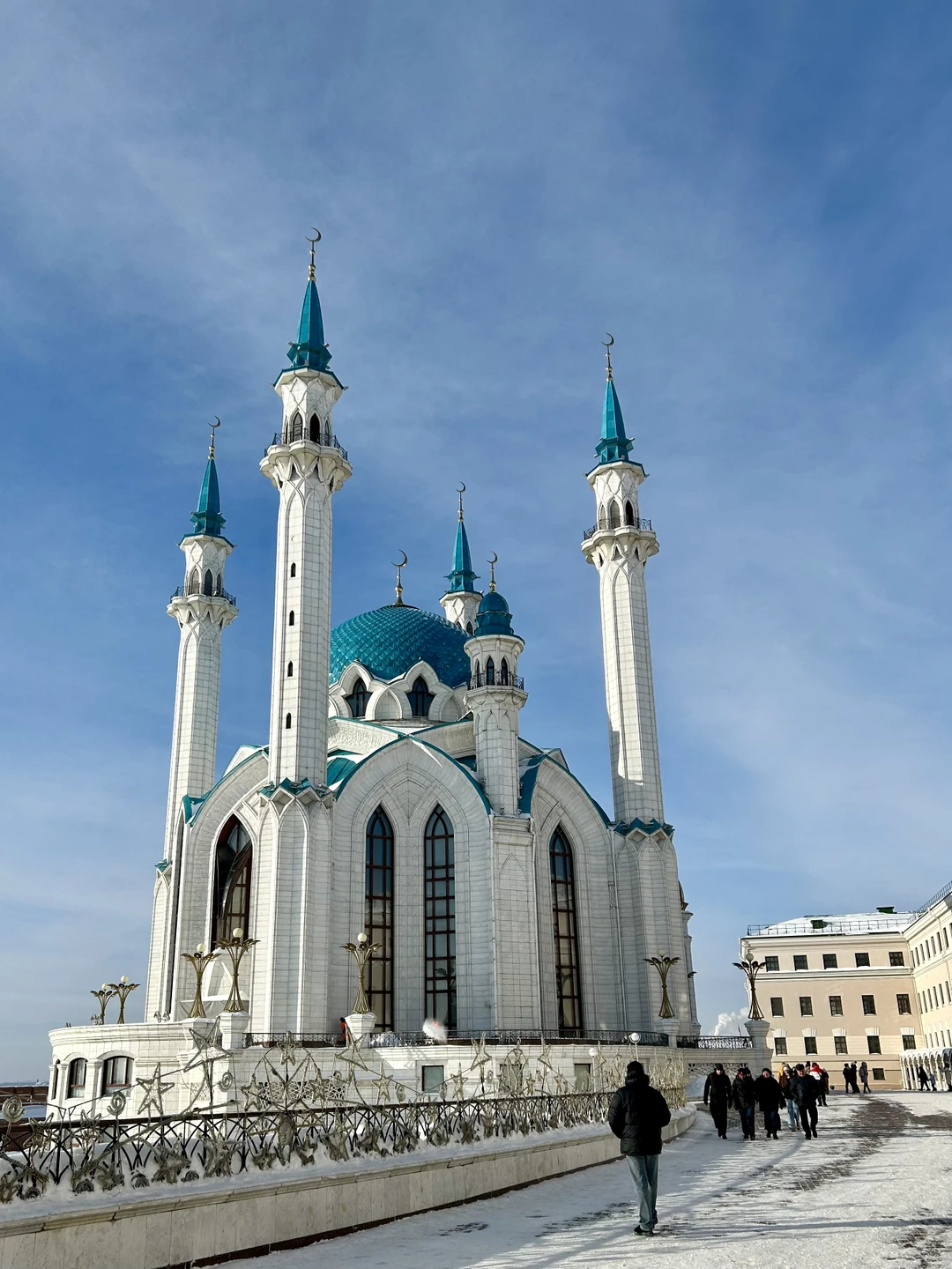 Большое спасибо Гульфие! Она прекрасный рассказчик, очаровательная и заботливая. Экскурсия была очень содержательная и одновременно легкая