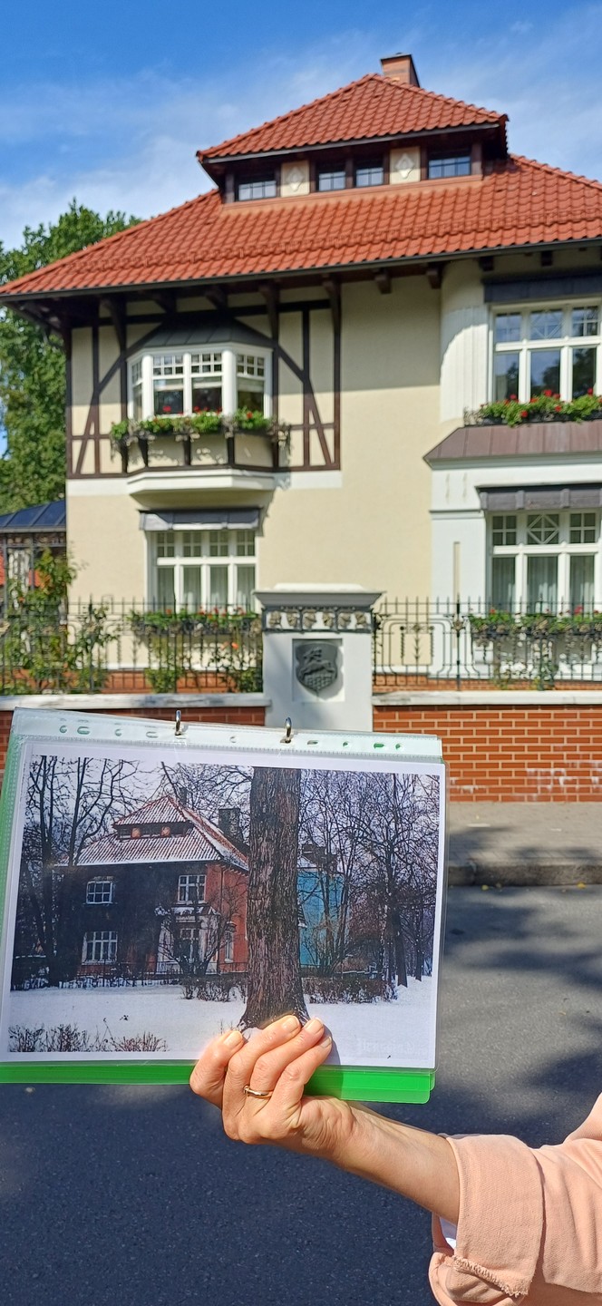 Инна очень интересно рассказывает, есть наглядные материалы, фото. Всем очень понравилась экскурсия, было много ответов на