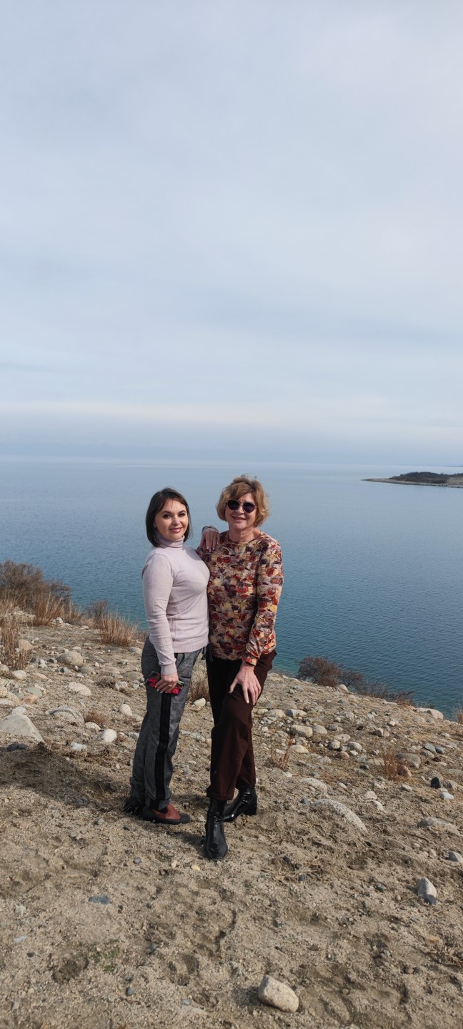 Доброго дня. Долго думала и выбирала маршрут путешествия по Кыргызстану. И очень рада, что не ошиблась