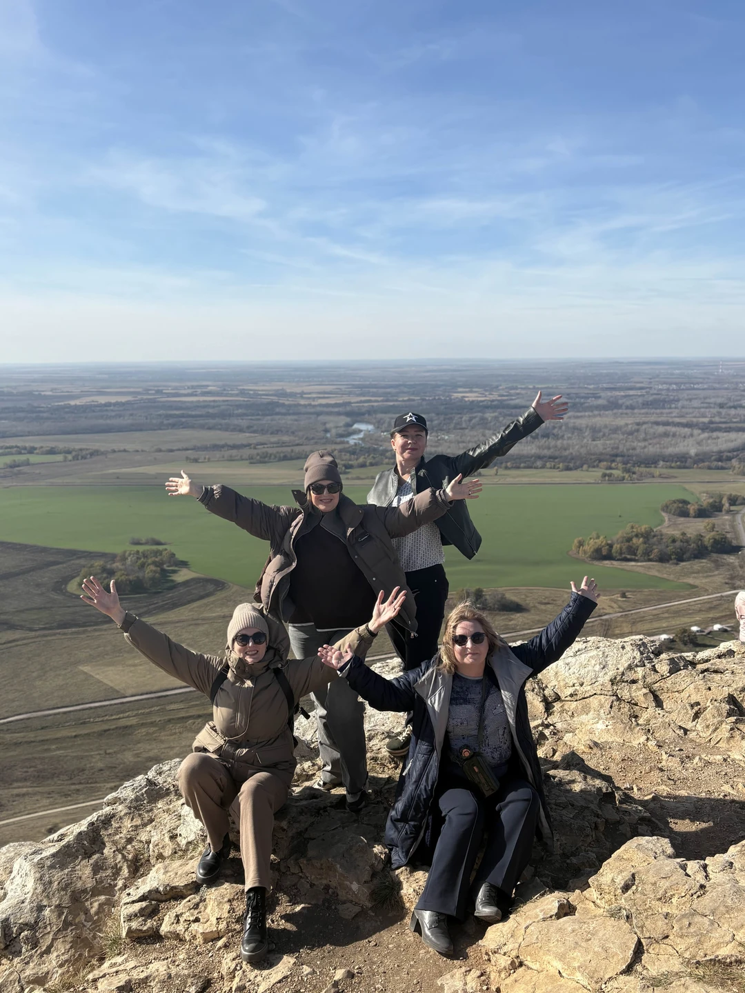 Прекрасный экскурсовод и человек Елена смогла влюбить нас(компанию из 4-х врачей) в Башкирию. Показала нам ее красоту❤️