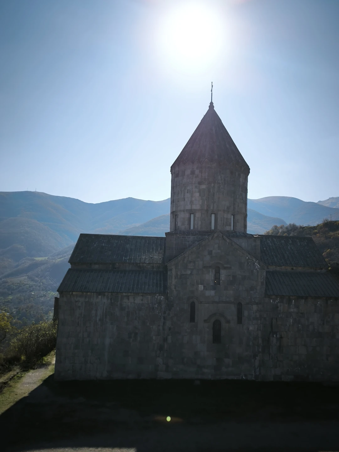 Решили предпочесть индивидуальную экскурсию самостоятельному путешествию на арендованной машине в последний момент и ни на минуту