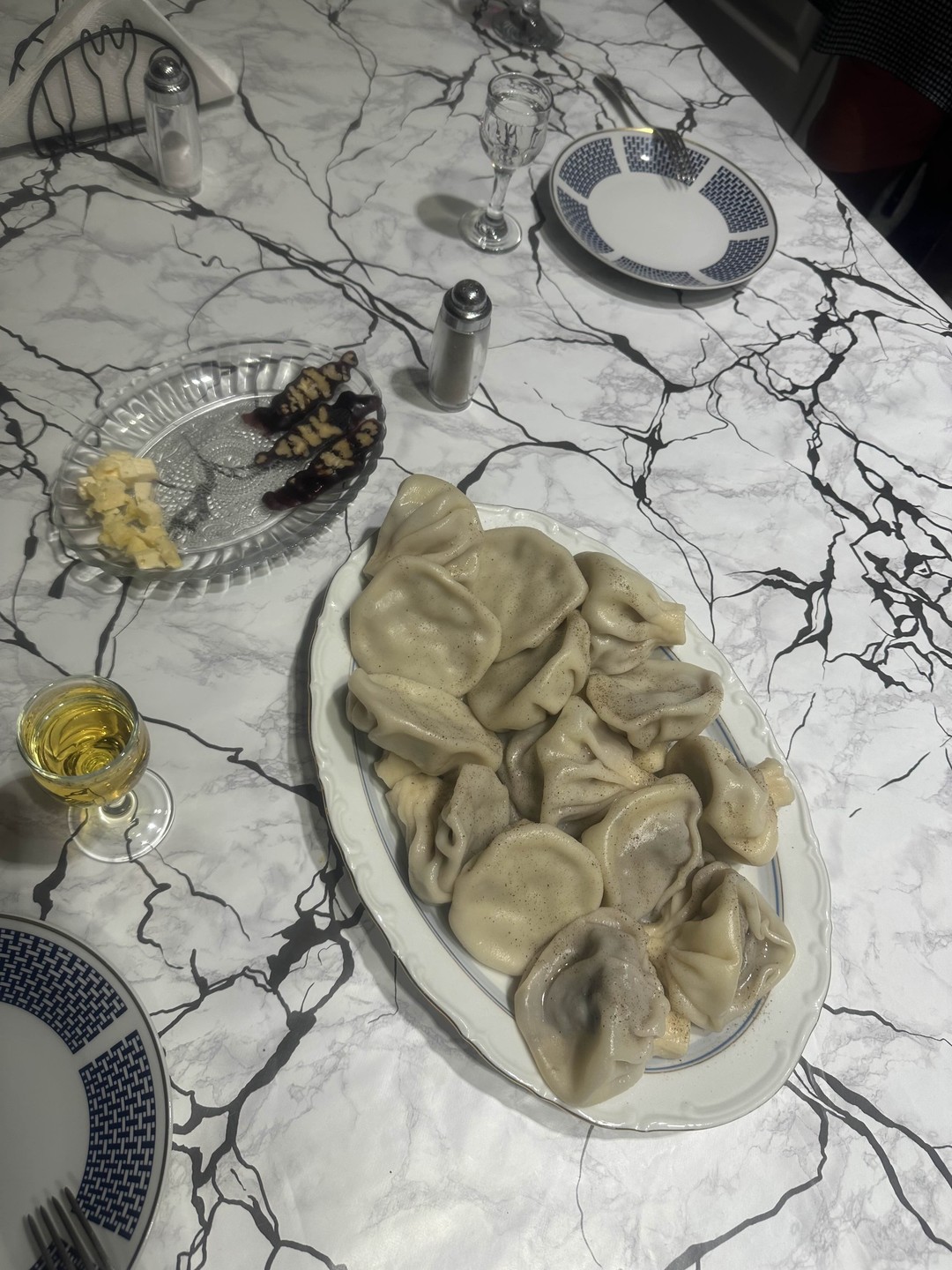 Пьём вино и готовим грузинские блюда (Маргарита)