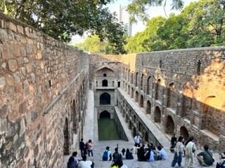 Экскурсовод Гаган отлично провёл экскурсию, хорошо выбран маршрут, подробная информация не только по истории но по