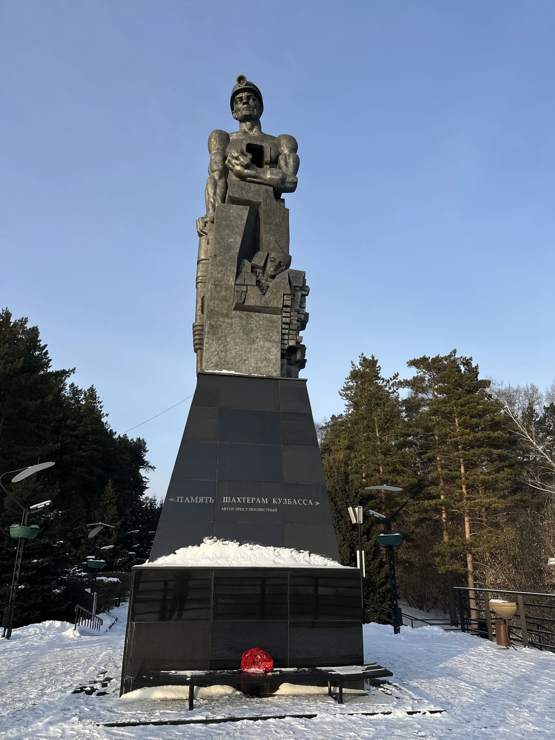 Благодарим Сергея за отличную экскурсию по г. Кемерово. Замечательный молодой человек, знающий и любящий свой родной