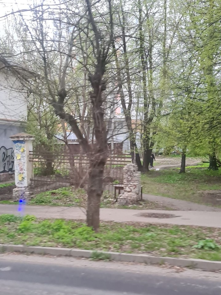 Отдельные вопросы вызвал выбранный маршрут: было такое впечатление, что нас везли по гетто😢