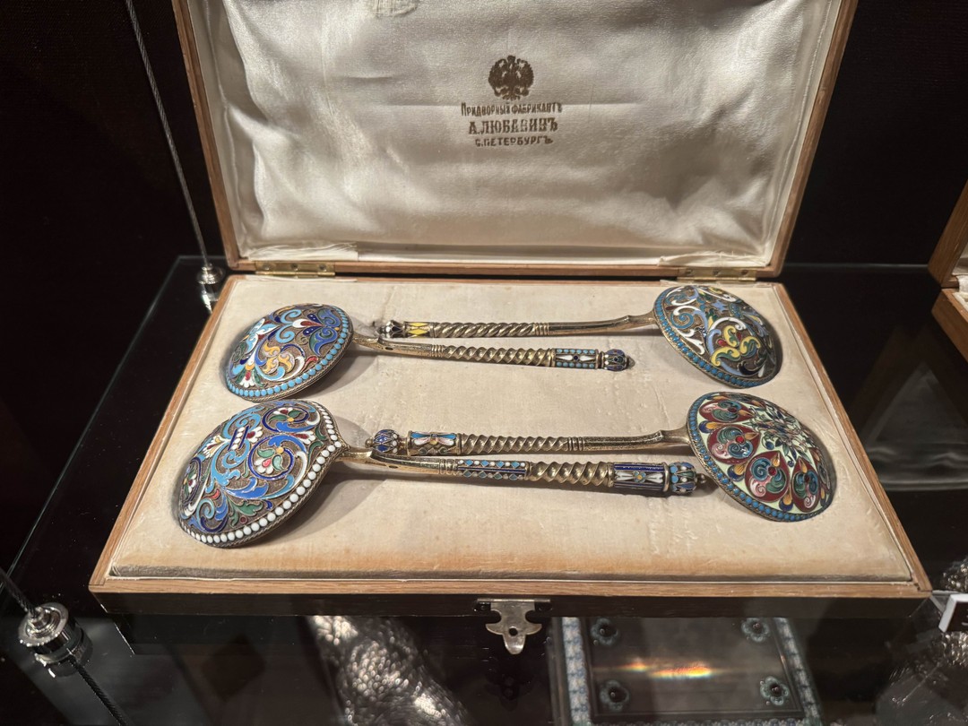 Экскурсия очень понравилась- интересно, познавательно, узнали много нового для себя. Гид - увлеченная историей девушка, видно,