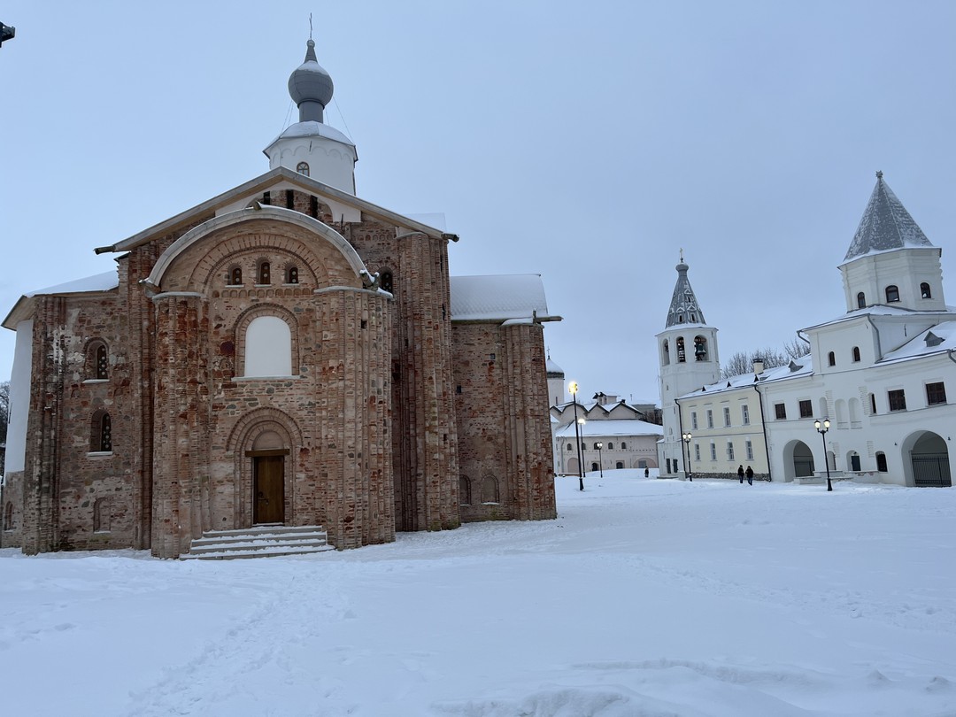 Два центра Великого Новгорода: кремль и Ярославово дворище (Наталья)