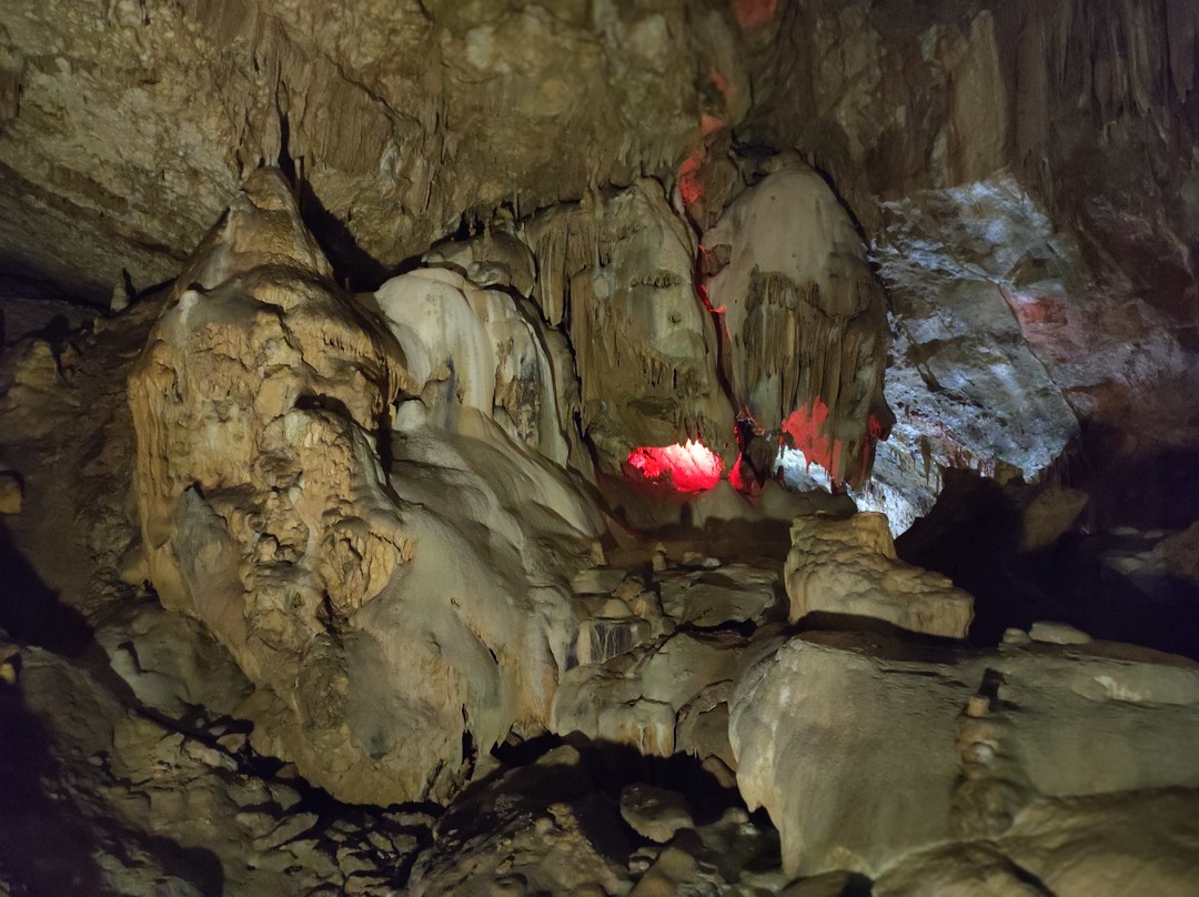 Отличная экскурсия, были учтены все наши пожелания и согласовано время встречи, как нам было удобно. Никуда