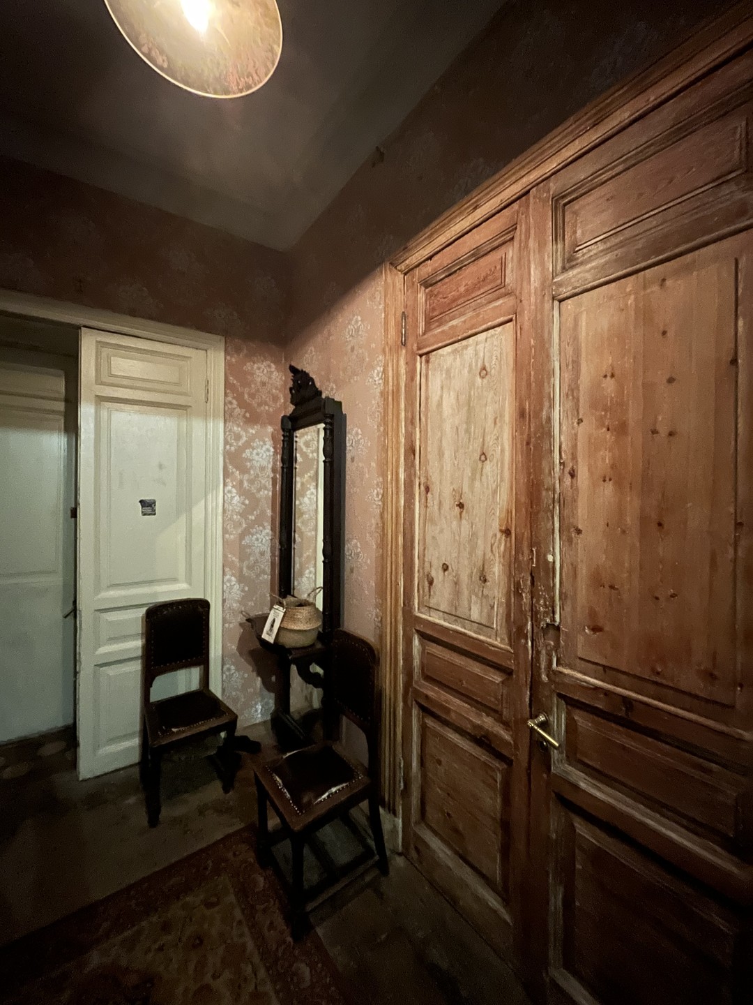 Экскурсия прошла замечательно. Рассказчик интересно повествовал и отвечал на все вопросы. Было очень приятно посмотреть на