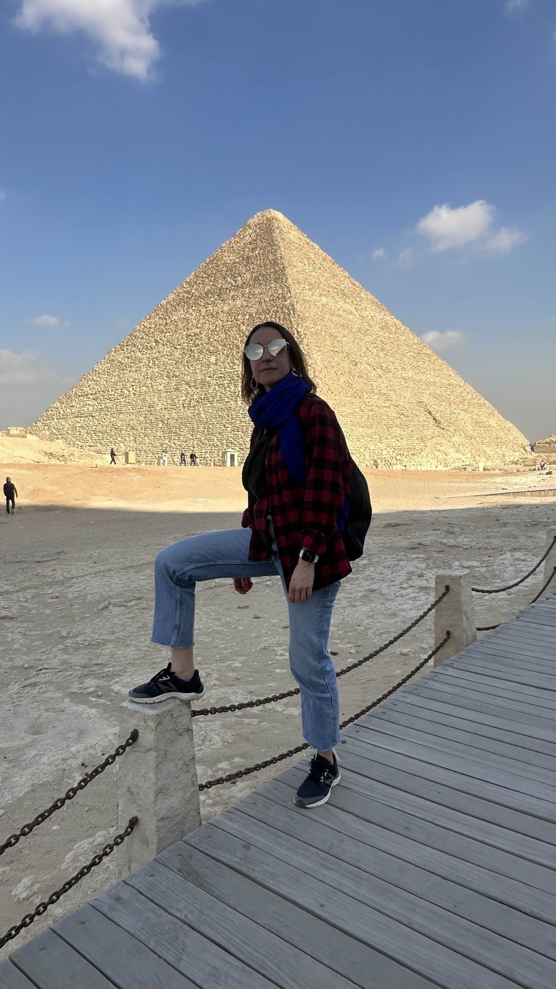 Я приехала в Каир как самостоятельный путешественник, и искала экскурсии на пирамиды Гизы. Приехала я в