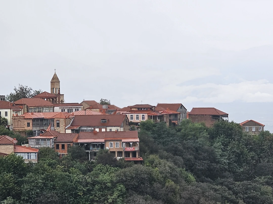 Тока просто супер гид. Весело провели время, каждому уделил внимание и помог. Чувство юмора на высоте