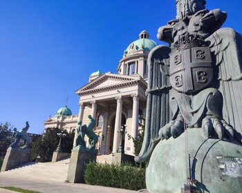 Старый город Белграда, винный погреб Панайотович - дегустация в мерцании свечей